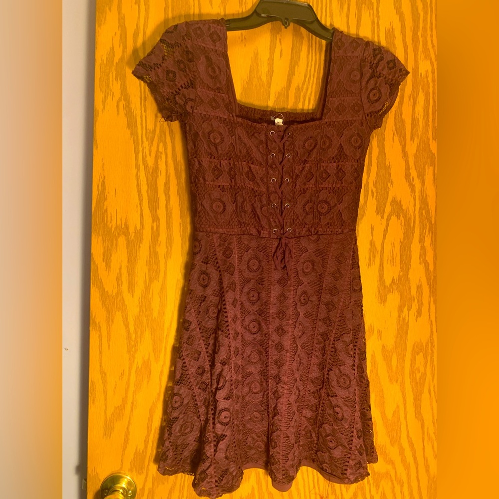 Aeropostale square neck lace mini dress. Stretchy fabric. Short sleeves